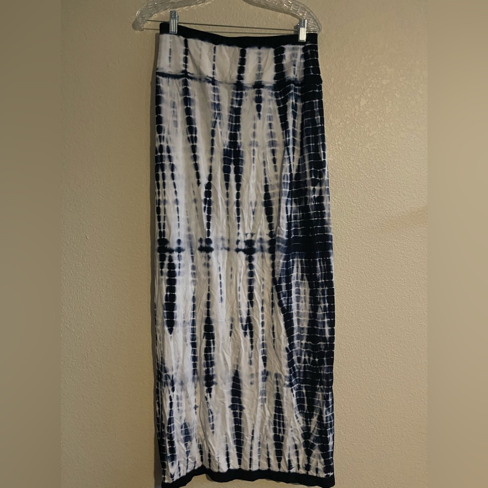 ATHLETA Blue Tie Dye Skirt with open slit